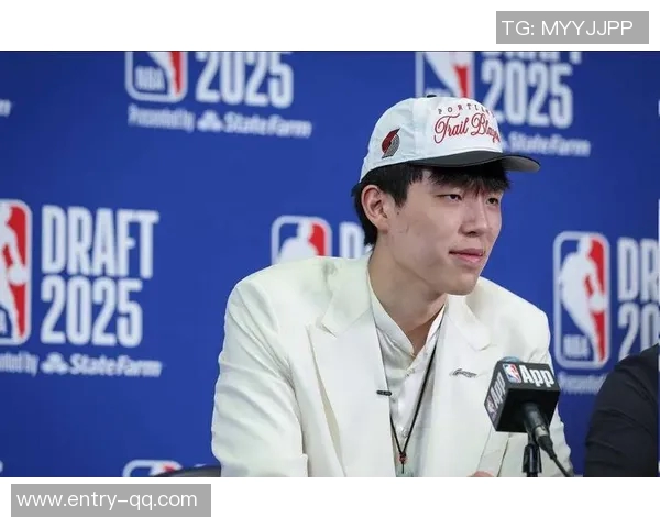 开拓者比赛回顾杨瀚森展现卓越纪律性与执行力的精彩表现