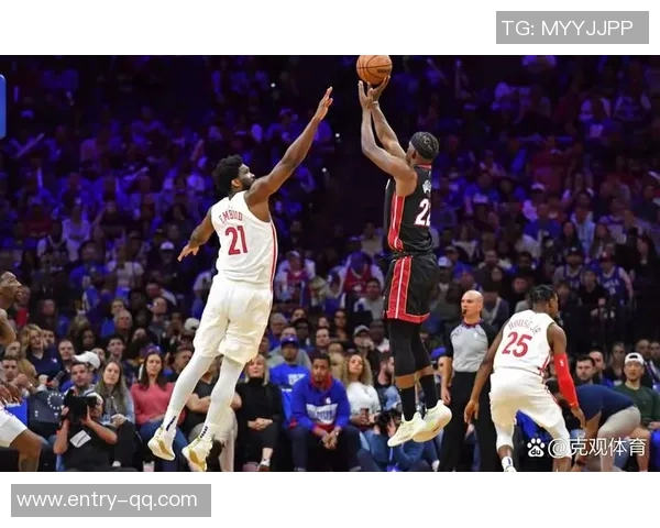 阿里纳斯直言巴特勒表现不佳应考虑让其担任替补角色